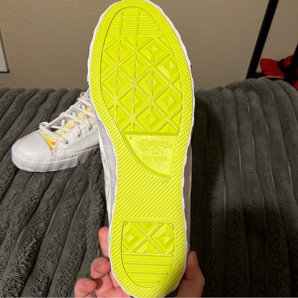 Converse High Tops Size 13 - Picture 4 of 4